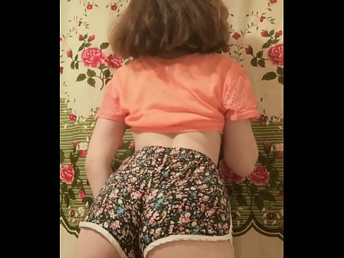 ❤️ Sexy mladá kočka svléká šortky před kamerou. ❤️❌ Tvrdé porno u cs.xsexshop.ru ❌️❤